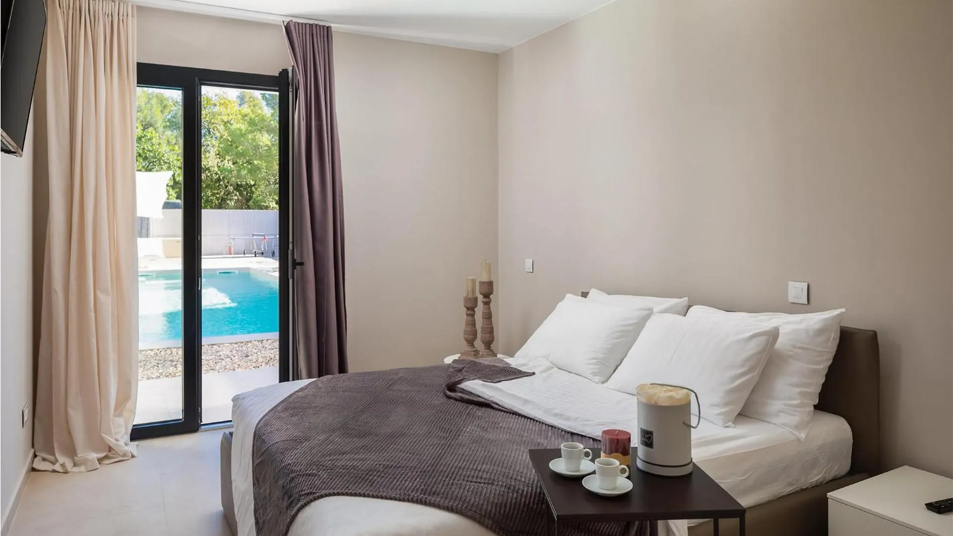 Villa Viktoria Pakostane Holiday home